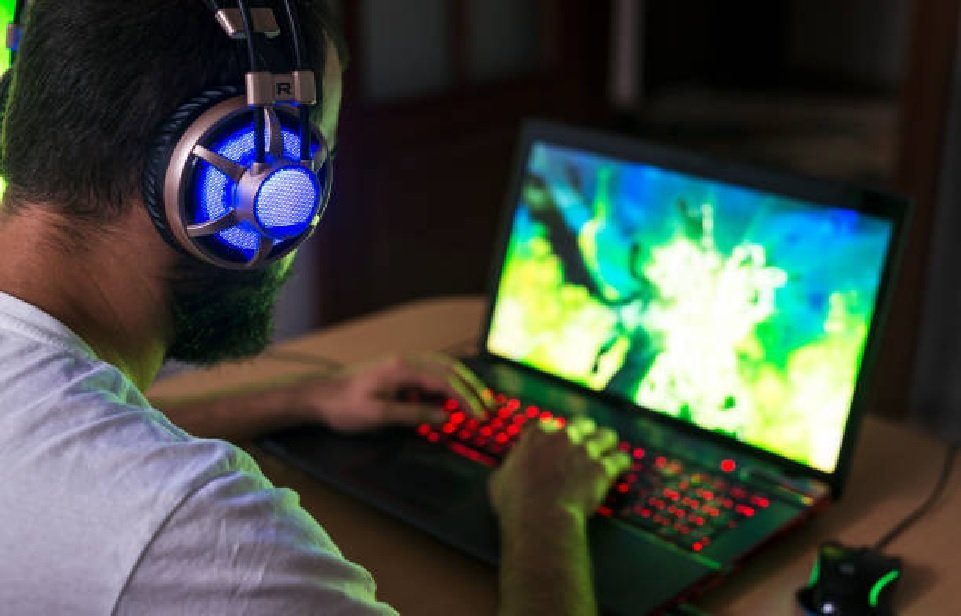 Dominating the Digital Arena: The Ultimate 17-Inch Gaming Laptop