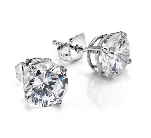 sparkling diamond earing